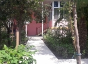 İcarəyə verilir 2 otaqlı 50 m2 həyət evi Şəki