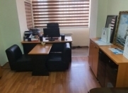 İcarəyə verilir 3 otaqlı 120 m2 ofis Şah İsmayıl Xətai m.