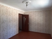 Satılır 1 otaqlı 35 m2 köhnə tikili Qara Qarayev m.