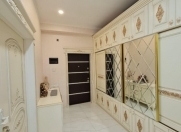 Satılır 4 otaqlı 130 m2 yeni tikili Həzi Aslanov m.