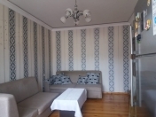 Satılır 5 otaqlı 130 m2 köhnə tikili Əhmədli m.