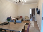 Satılır 2 otaqlı 60 m2 köhnə tikili 6 mkr