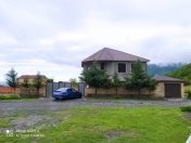 Satılır 5 otaqlı 300 m2 həyət evi Qax