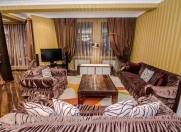 İcarəyə verilir 4 otaqlı 220 m2 yeni tikili 28 May m.