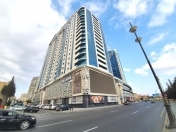 İcarəyə verilir 3 otaqlı 220 m2 yeni tikili AMAY