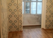 Satılır 4 otaqlı 120 m2 köhnə tikili Həzi Aslanov m.