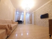 İcarəyə verilir 3 otaqlı 110 m2 köhnə tikili 28 May m.