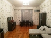 İcarəyə verilir 3 otaqlı 110 m2 köhnə tikili Nizami m.