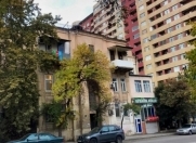 Satılır 3 otaqlı 70 m2 köhnə tikili Nəsimi bazarı