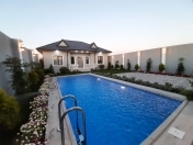 Satılır 4 otaqlı 140 m2 bağ evi Mərdəkan
