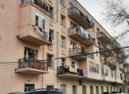 Satılır 2 otaqlı 50 m2 köhnə tikili Bakıxanov