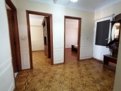 Satılır 3 otaqlı 90 m2 köhnə tikili 8 km