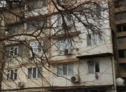 Satılır 1 otaqlı 35 m2 köhnə tikili Elmlər Akademiyası m.