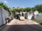 Satılır 8 otaqlı 200 m2 həyət evi Rəsulzadə