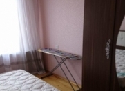 İcarəyə verilir 2 otaqlı 65 m2 köhnə tikili Xətai r.