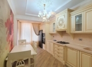 Satılır 3 otaqlı 126 m2 yeni tikili Nəriman Nərimanov m.