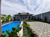 Satılır 4 otaqlı 140 m2 bağ evi Şüvəlan Park ticarət mərkəzi