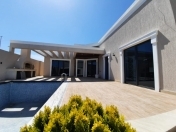 Satılır 4 otaqlı 180 m2 bağ evi Şüvəlan Park ticarət mərkəzi