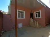 Satılır 2 otaqlı 65 m2 həyət evi Binəqədi