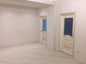 İcarəyə verilir 3 otaqlı 140 m2 yeni tikili 9 mkr