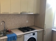 İcarəyə verilir 2 otaqlı 55 m2 köhnə tikili Qara Qarayev m.