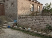 Satılır 3 otaqlı 100 m2 həyət evi Binə