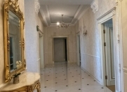 Satılır 4 otaqlı 200 m2 yeni tikili 6-cı parallel