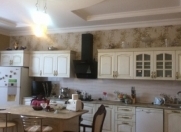 Satılır 6 otaqlı 240 m2 həyət evi Binə