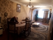 Satılır 5 otaqlı 120 m2 köhnə tikili 8 km