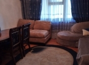 İcarəyə verilir 3 otaqlı 70 m2 köhnə tikili Qara Qarayev m.