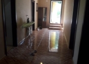 İcarəyə verilir 4 otaqlı 100 m2 köhnə tikili Yeni Yasamal