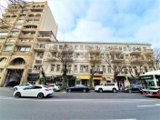 İcarəyə verilir 3 otaqlı 100 m2 köhnə tikili Landmark