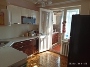 Satılır 3 otaqlı 75 m2 köhnə tikili 9 mkr