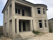 Satılır 4 otaqlı 230 m2 həyət evi Binə