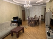 Satılır 4 otaqlı 165 m2 yeni tikili İnşaatçılar m.