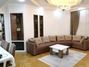 Satılır 3 otaqlı 132 m2 yeni tikili Bayıl