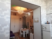 Satılır 1 otaqlı 42.5 m2 köhnə tikili Axundov bağı