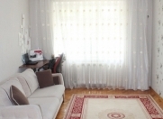 Satılır 3 otaqlı 90 m2 köhnə tikili Qara Qarayev m.