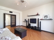 İcarəyə verilir 3 otaqlı 120 m2 yeni tikili Gənclik m.