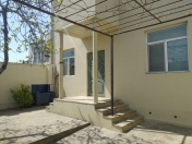 İcarəyə verilir 4 otaqlı 150 m2 bağ evi Buzovna