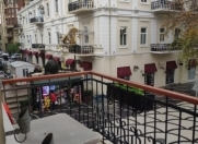 İcarəyə verilir 3 otaqlı 85 m2 köhnə tikili Sahil m.