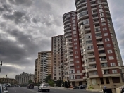 Satılır 4 otaqlı 183 m2 yeni tikili Elmlər Akademiyası m.