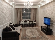 Satılır 3 otaqlı 126 m2 yeni tikili Gənclik m.