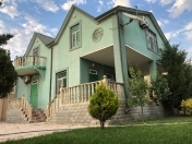 İcarəyə verilir 5 otaqlı 210 m2 bağ evi Buzovna