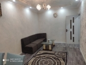 İcarəyə verilir 3 otaqlı 70 m2 köhnə tikili Qara Qarayev m.