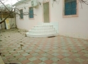 İcarəyə verilir 4 otaqlı 136 m2 bağ evi Novxanı