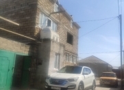 Satılır 8 otaqlı 200 m2 həyət evi Binə