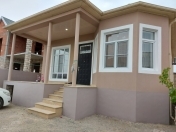 Satılır 3 otaqlı 100 m2 həyət evi Binə