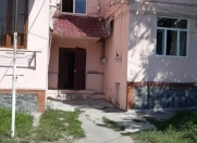 Satılır 2 otaqlı 53 m2 köhnə tikili Qax