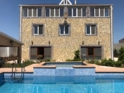 İcarəyə verilir 5 otaqlı 300 m2 villa Savalan